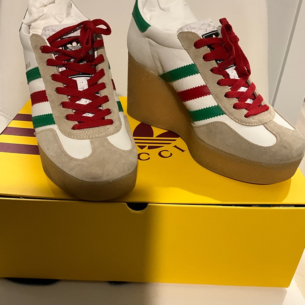 Gucci Adidas Tessuto GG Supreme Gum Wedge 💕💜